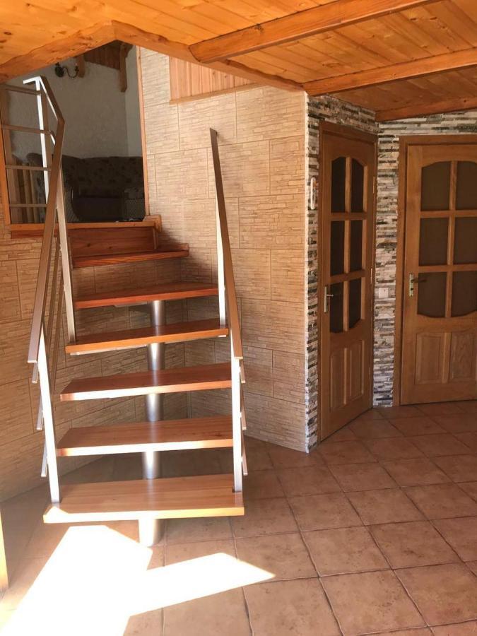 Vacation Home Yabluniv Eksteriør billede